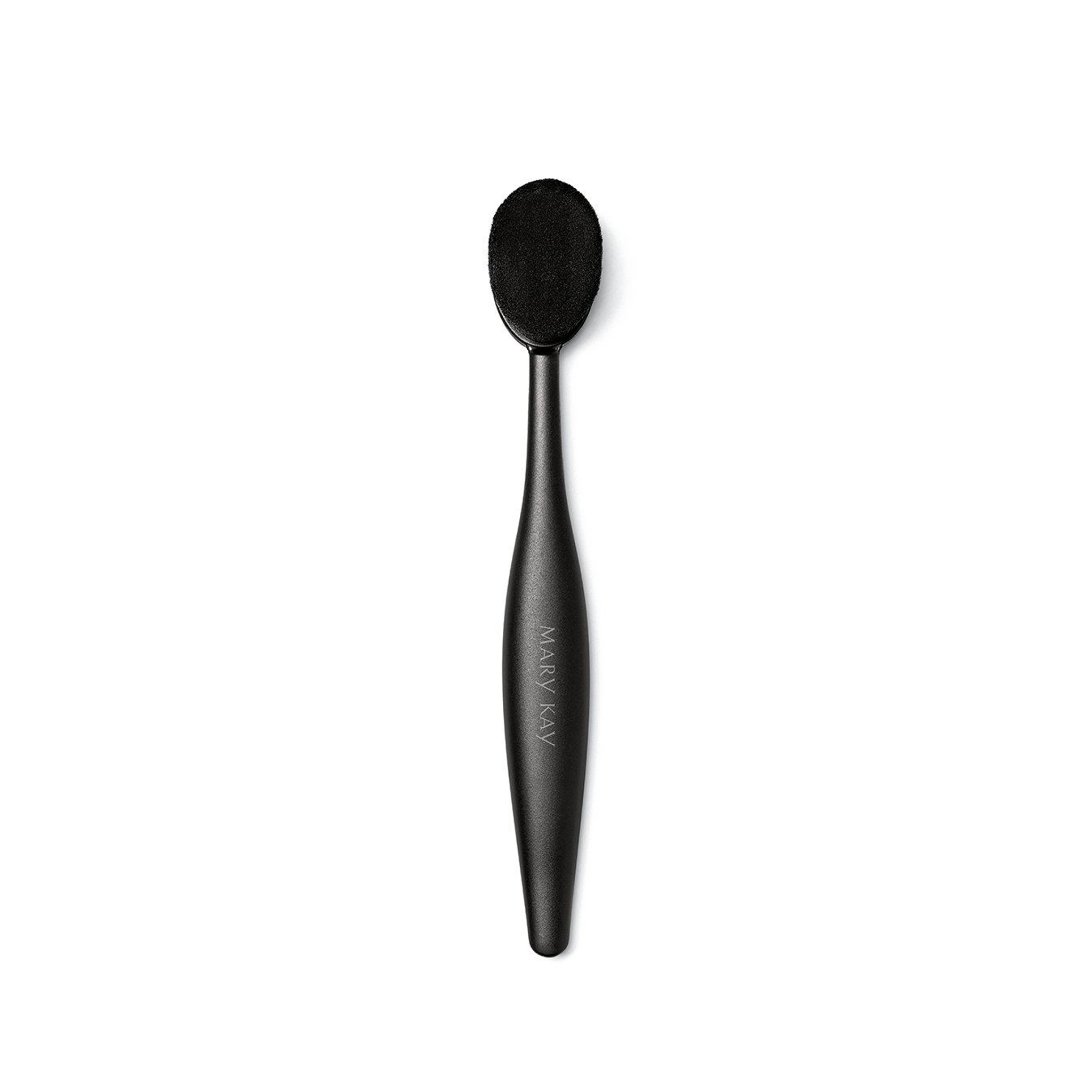 Mary Kay Blending Brush – Seamless Blending for a Flawless Finish